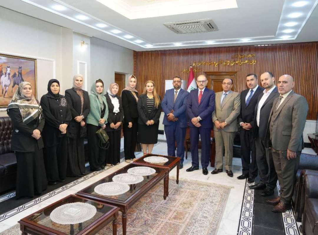 رئيس المحكمة الاتحادية العليا يستقبل وفدا من اساتذة و طلبة حقوق النهرين