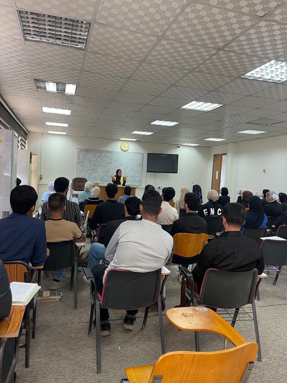 وحدة الارشاد والتوجيه التربوي تقيم ندوة علمية بعنوان ( الحجية القانونية لعقد الزواج الإلكتروني )