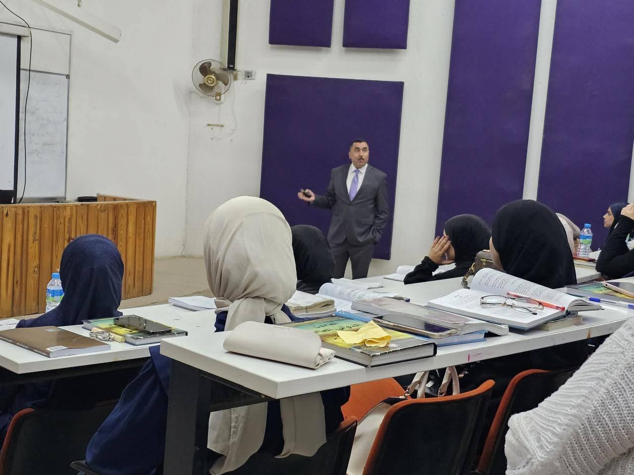 كلية الحقوق – جامعة النهرين تنفّذ دقائق إرشادية ضمن خطتها السنوية للعام الدراسي 2025–2026